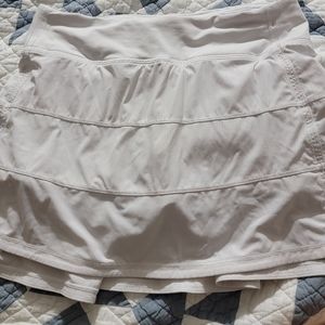 Lululemon Pace Rival mid-rise skirt